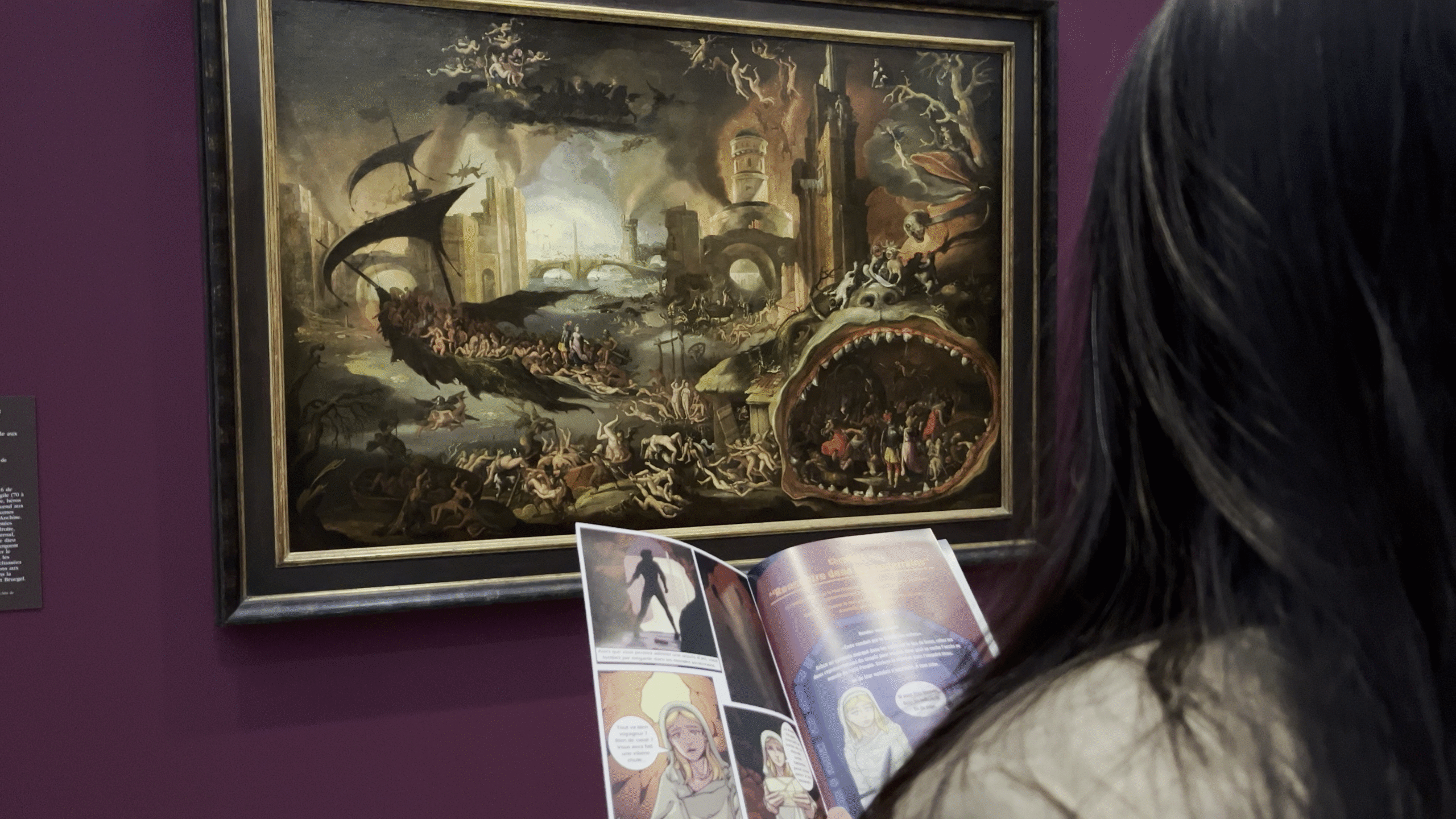 Tableau encadré et accroché au mur