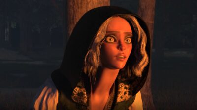Personnage féminin encapuchonné aux cheveux bicolores dans une forêt sombre, scène de film d’animation 3D inspirée des contes fantastiques réalisée par des étudiants d’e-artsup.