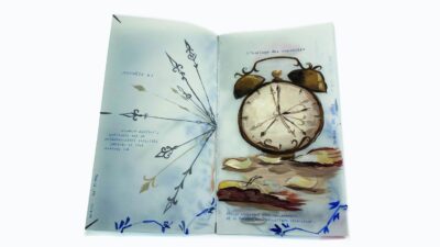 Nature morte avec montre ancienne