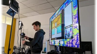 Installation technique de streaming avec caméras et éclairages professionnels