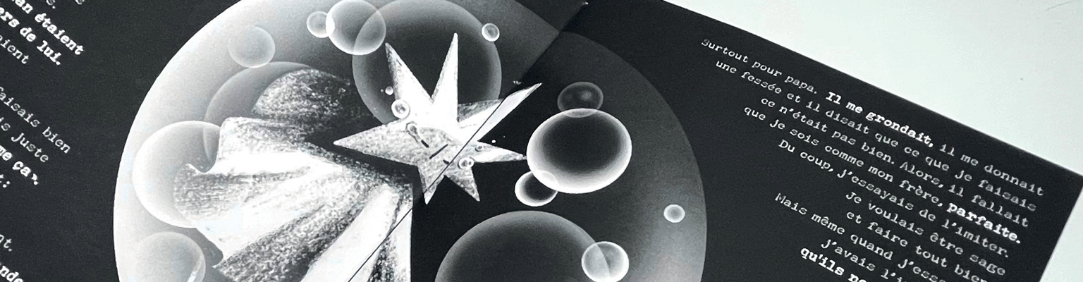 Double page illustrée en noir et blanc avec composition graphique éditoriale et typographie artistique contemporaine.