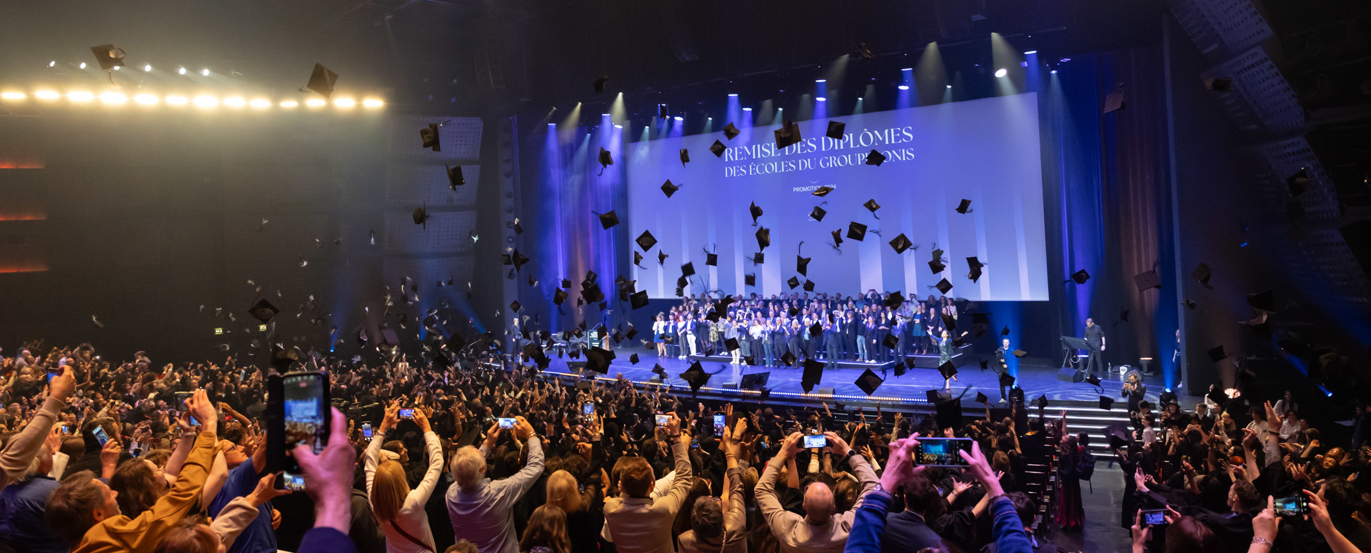 photo de la remise des diplômes du groupe IONIS