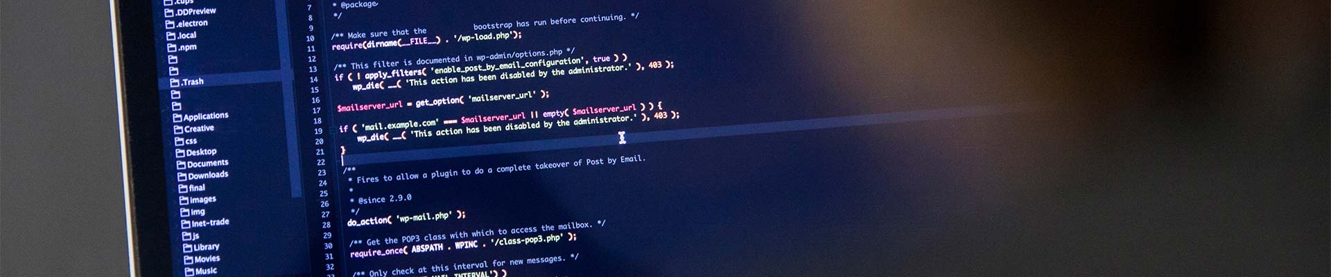 Écran d’ordinateur affichant du code dans un environnement de développement.