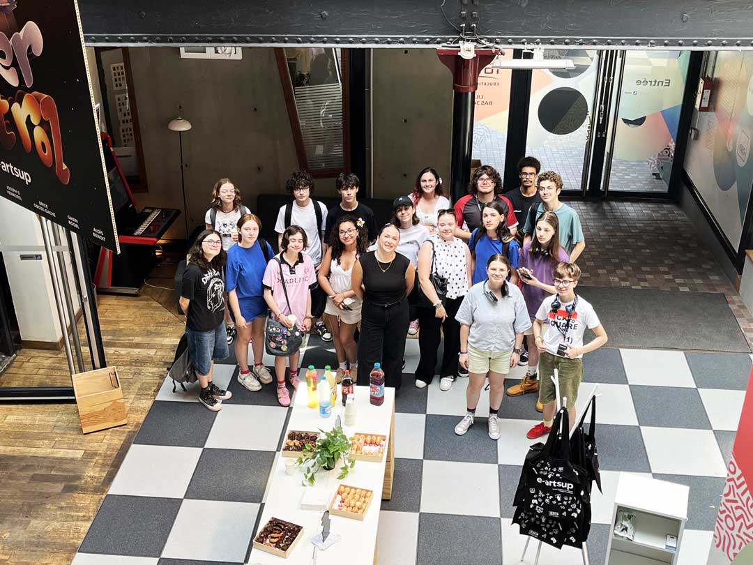 Photo de groupe des lycéens accueillis sur le campus e-artsup Lille dans le cadre du stage de seconde 1élève1stage.